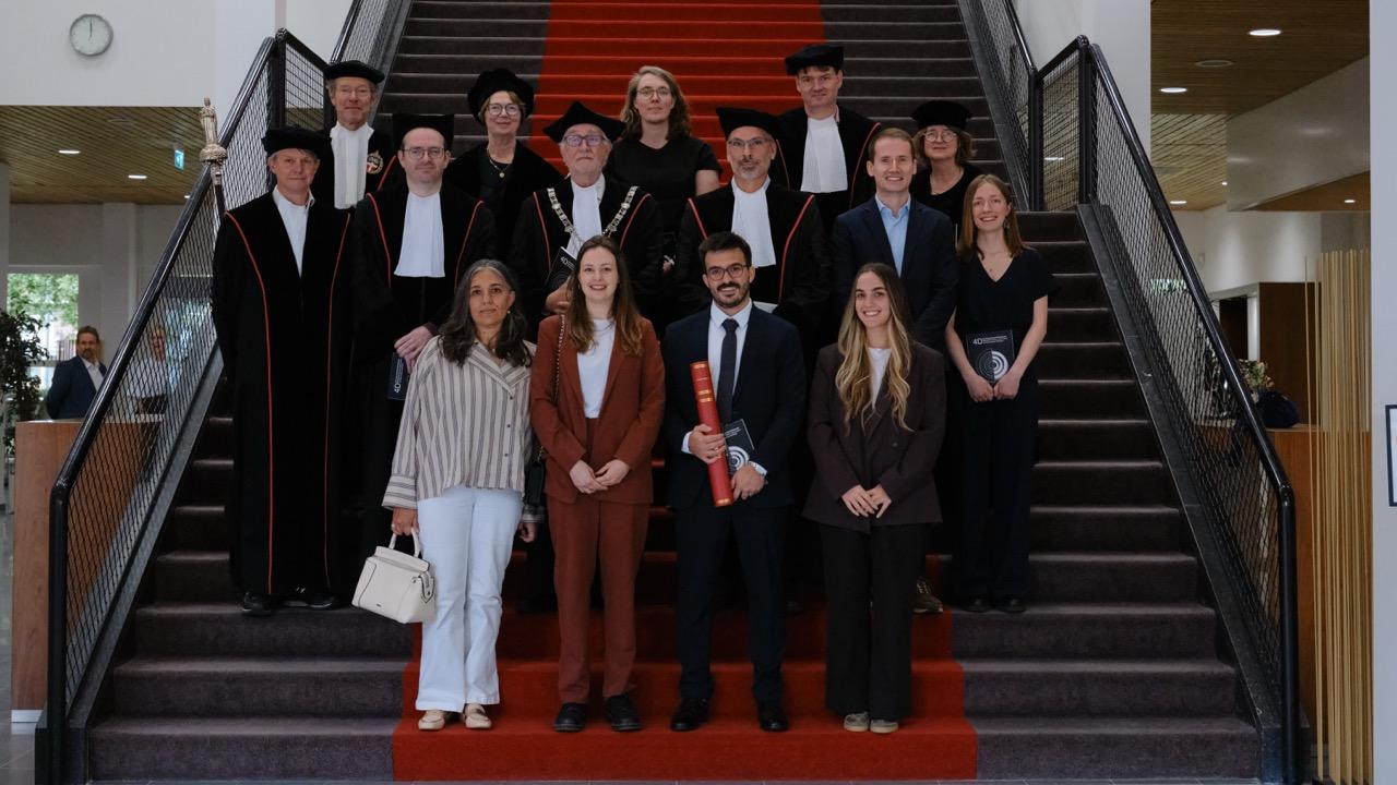 Juan J. Pautasso successfully defended his PhD thesis with Cum Laude distinction