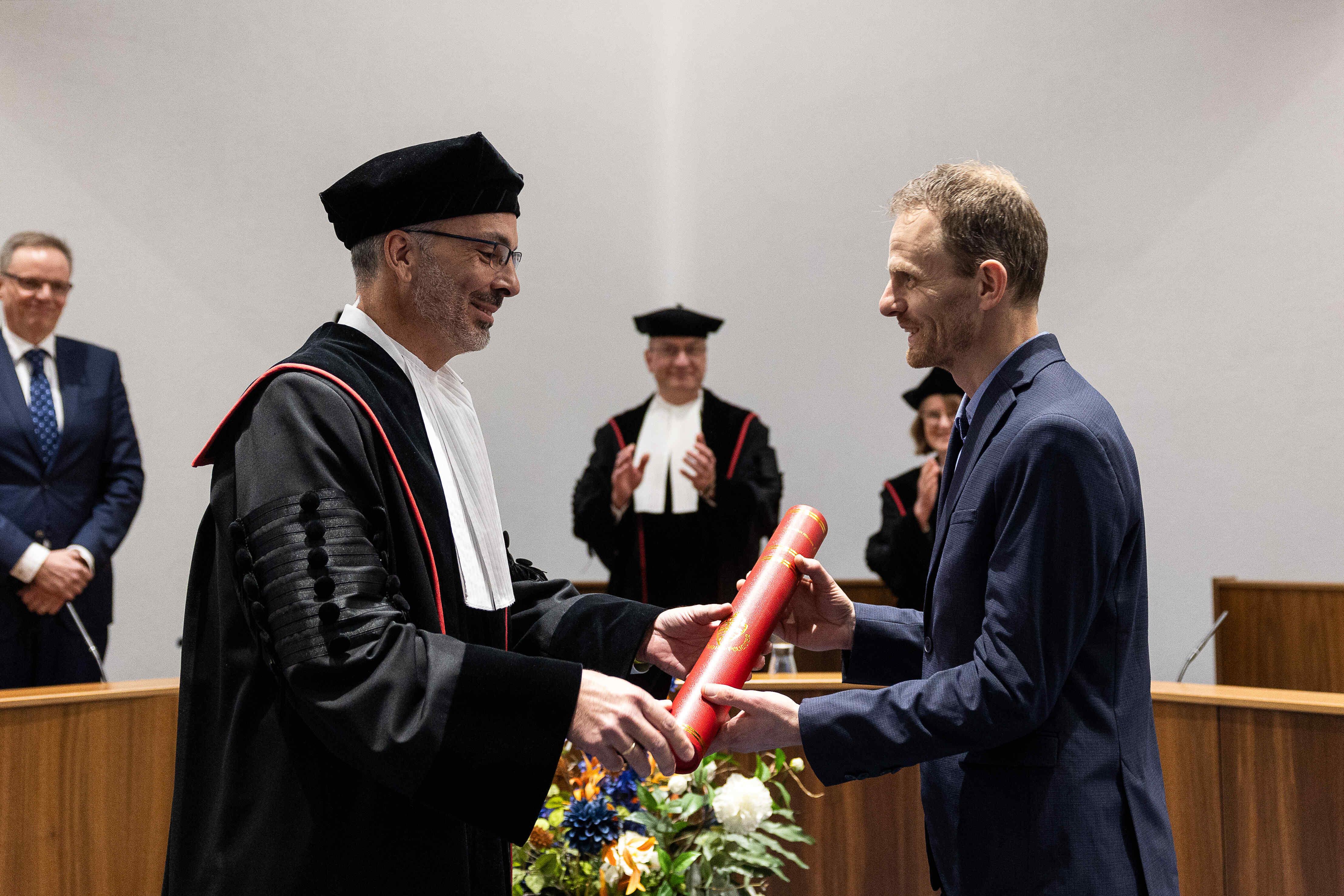 Luuk Oostveen defended his thesis successfully! 